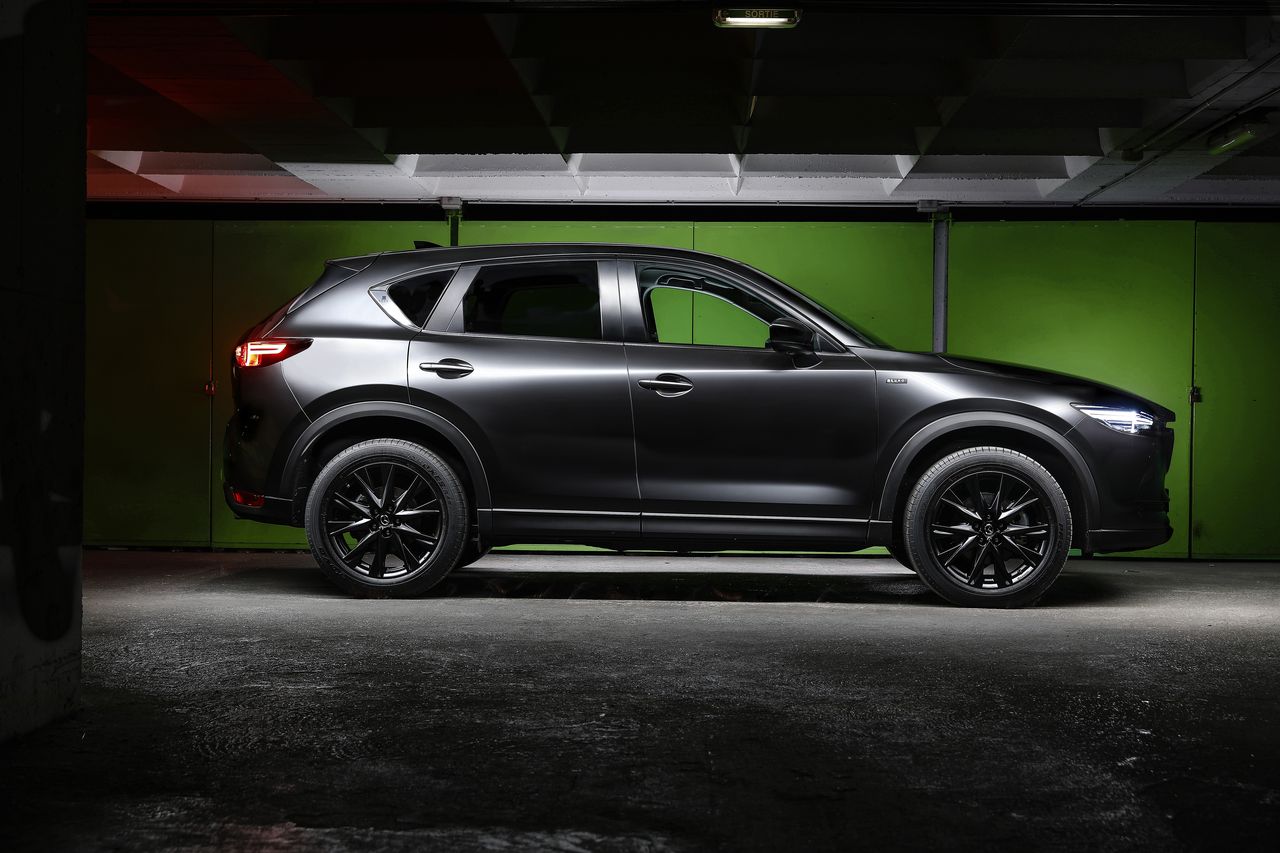 Photo 4 Mazda CX5 Kuro Edition profil Mazda CX5 Kuro Edition une nouvelle série spéciale Photo 4 Mazda CX5 Kuro Edition profil Mazda CX5 Kuro Edition une nouvelle série spéciale