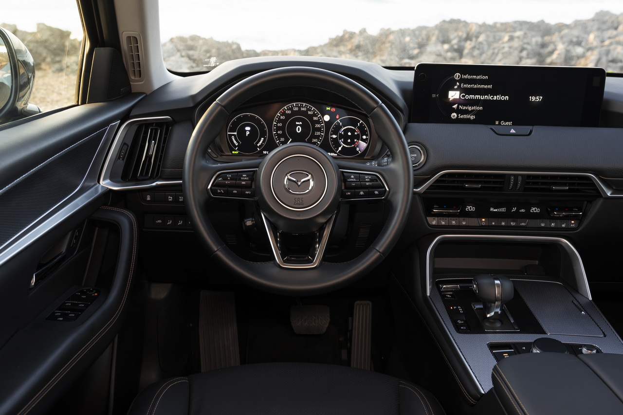 mazda cx 60 hybrid interior