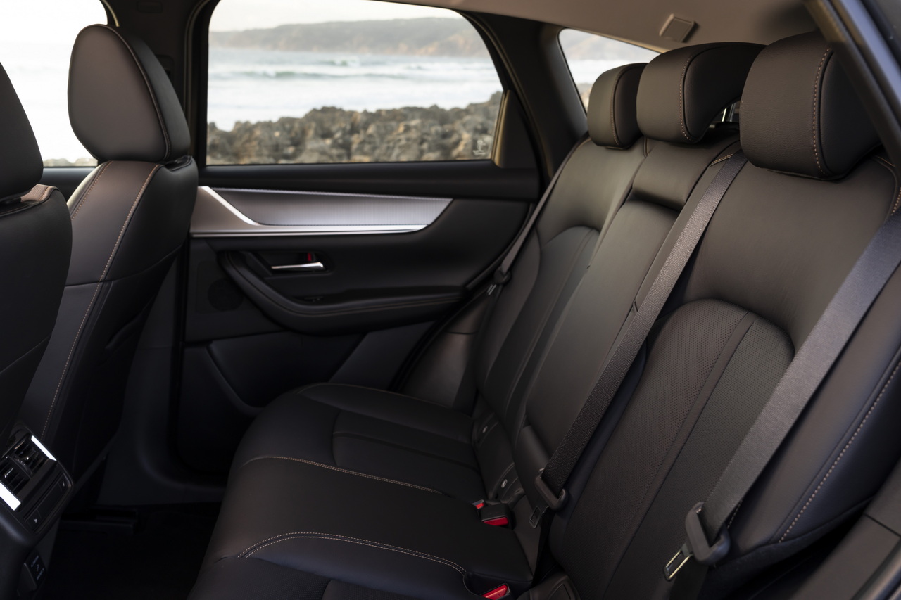 mazda cx 60 rear seat