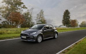Essai Mazda 2 Hybrid (2022) : faut-il acheter le clone de la Toyota Yaris ?