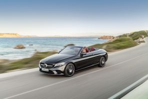 Mercedes Classe C cabriolet 2018 noire vue avant
