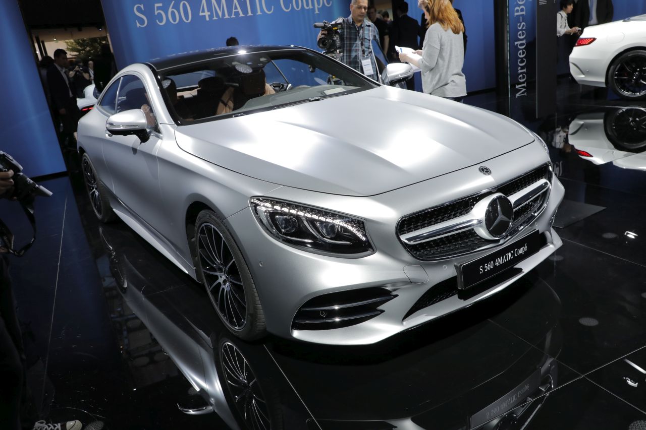 voiture téléguidée mercedes