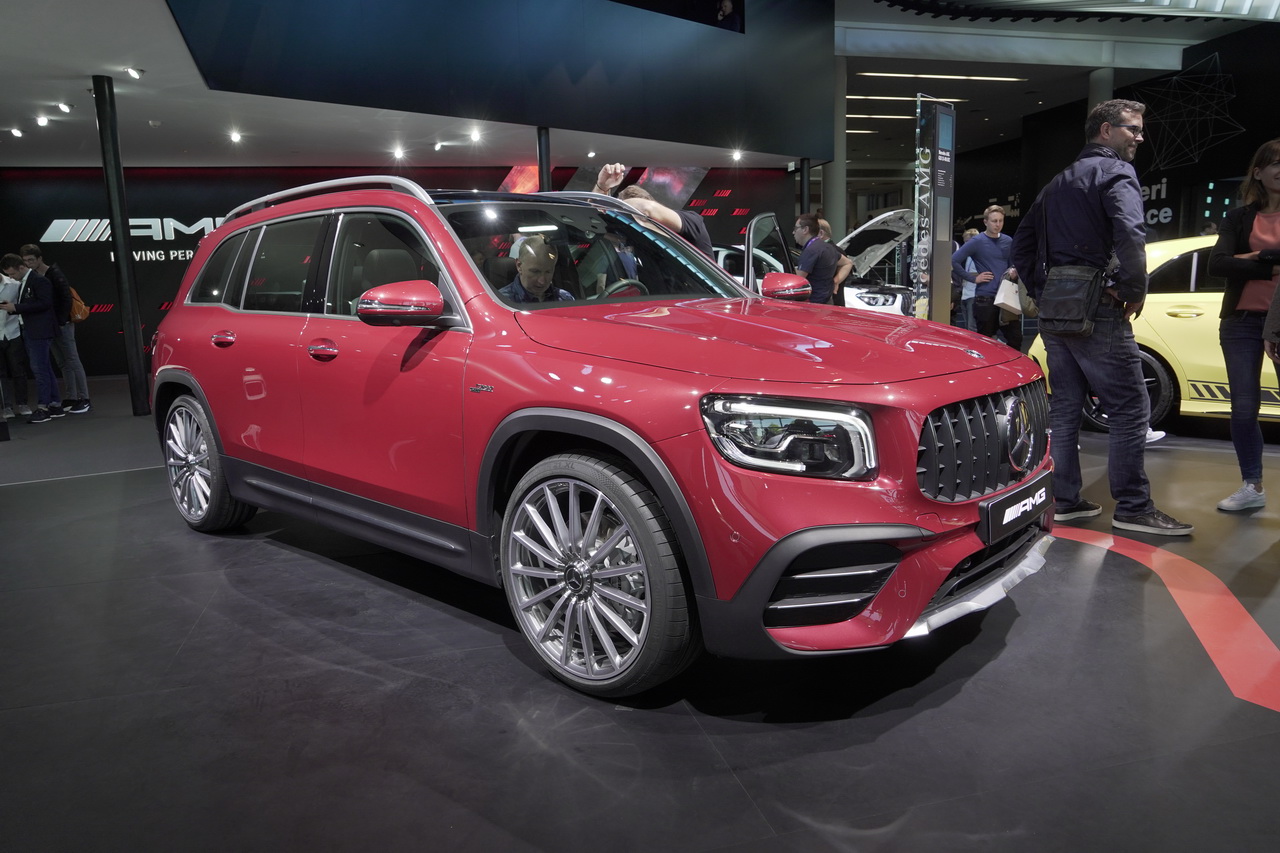 Mercedes-AMG GLB 35 4MATIC : 306 ch sous le capot du SUV à 7 places