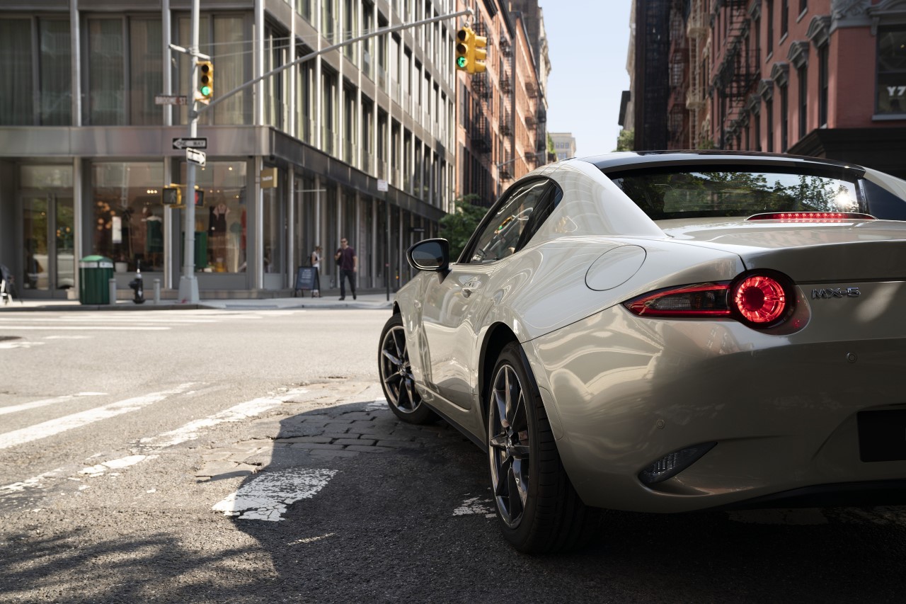 Mazda Mx 5 2 0 Skyactiv g 184 Bva Sélection Rf Mazda MX-5 (2022). Du neuf pour le roadster et des tarifs en hausse