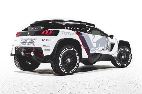 Peugeot 3008 DKR (2017), le SUV 3008 en mode compétition ...