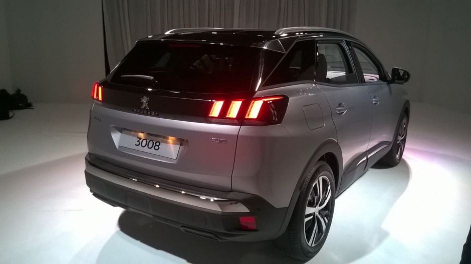 Fiches techniques nouveau Peugeot 3008 moteurs