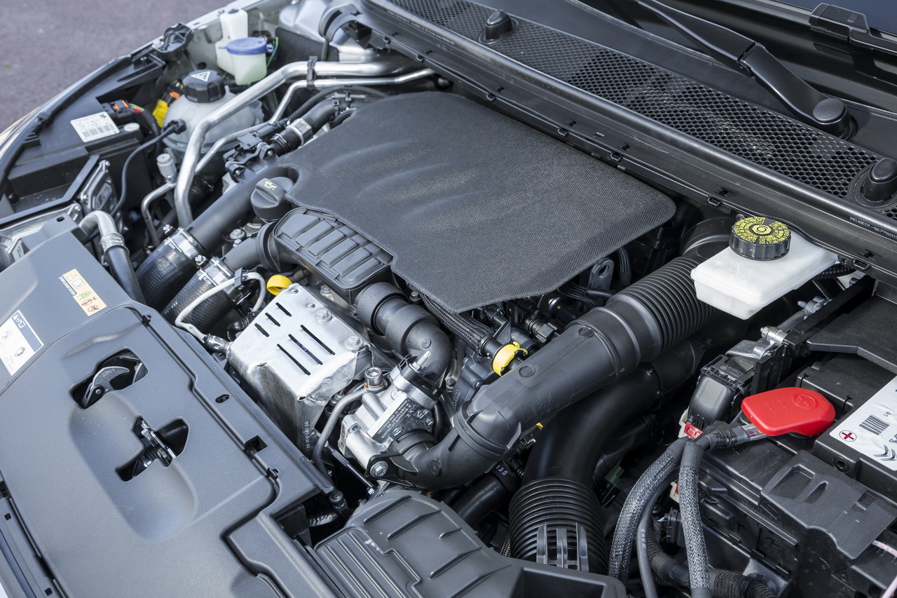 Fiabilité Peugeot 308 1.2 PureTech. Défaut du réservoir de carburant
