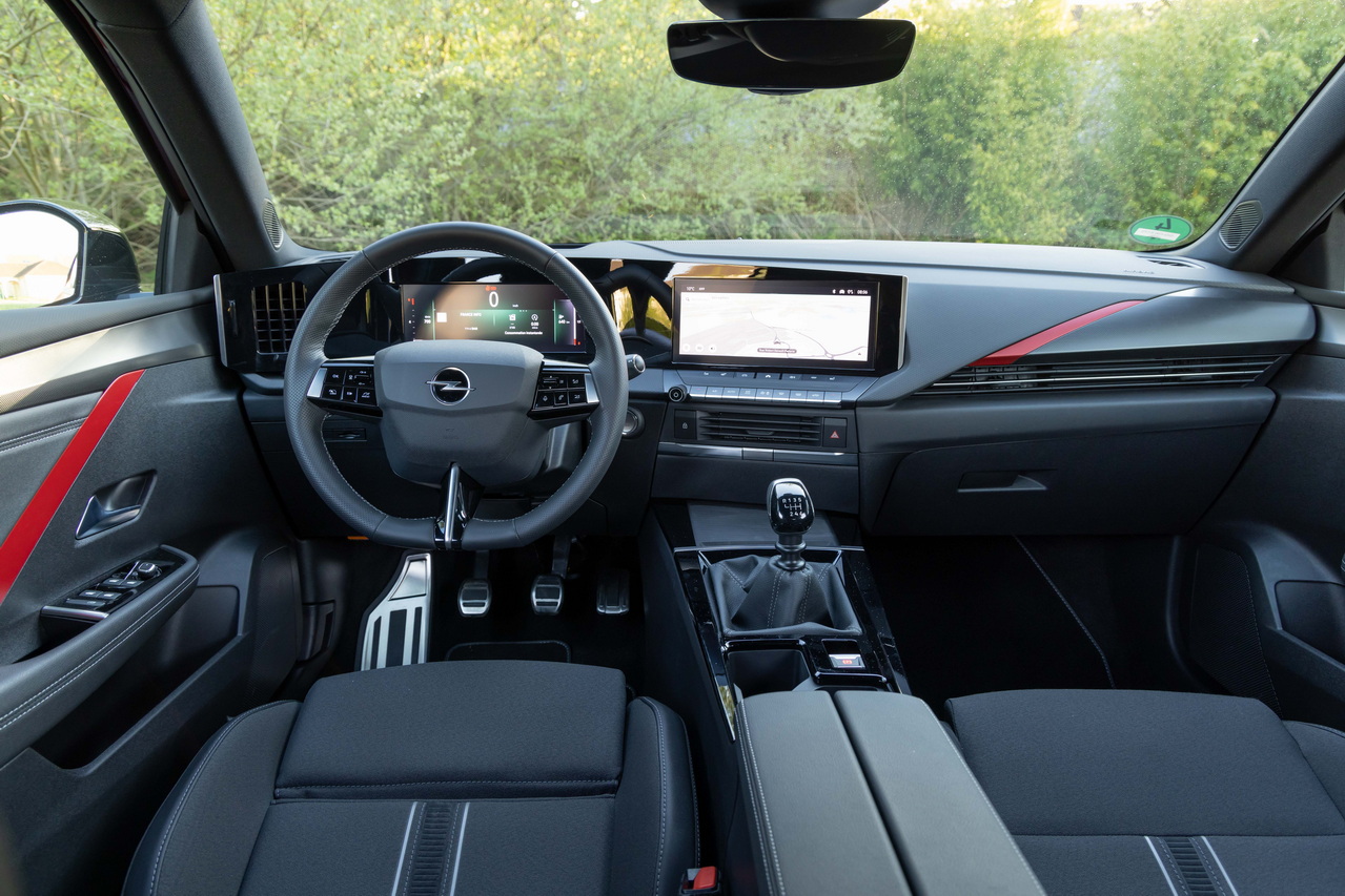 opel astra interior