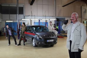Peugeot 5008 mise en scène A Team Agence tous risques