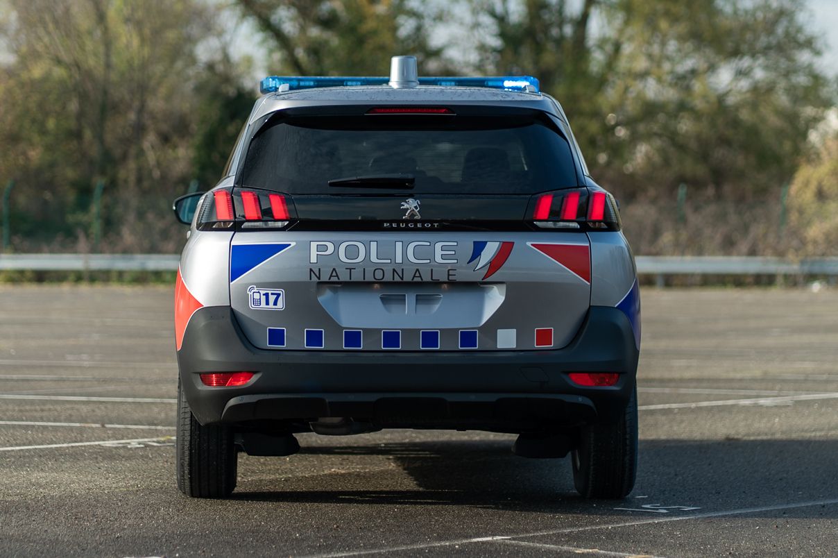 peugeot-5008-police-et-gendarmerie-7.jpg