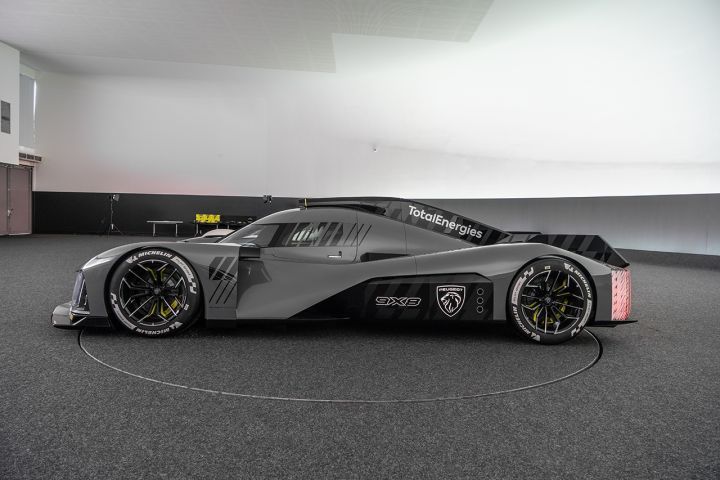 Peugeot 9X8 (2022). Découvrez l'hypercar hybride au V6 biturbo !