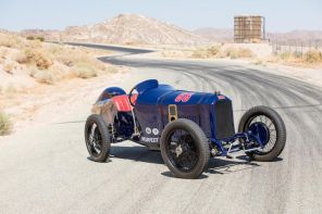 Peugeot L45 Grand Prix châssis numéro 1 vue avant bleu
