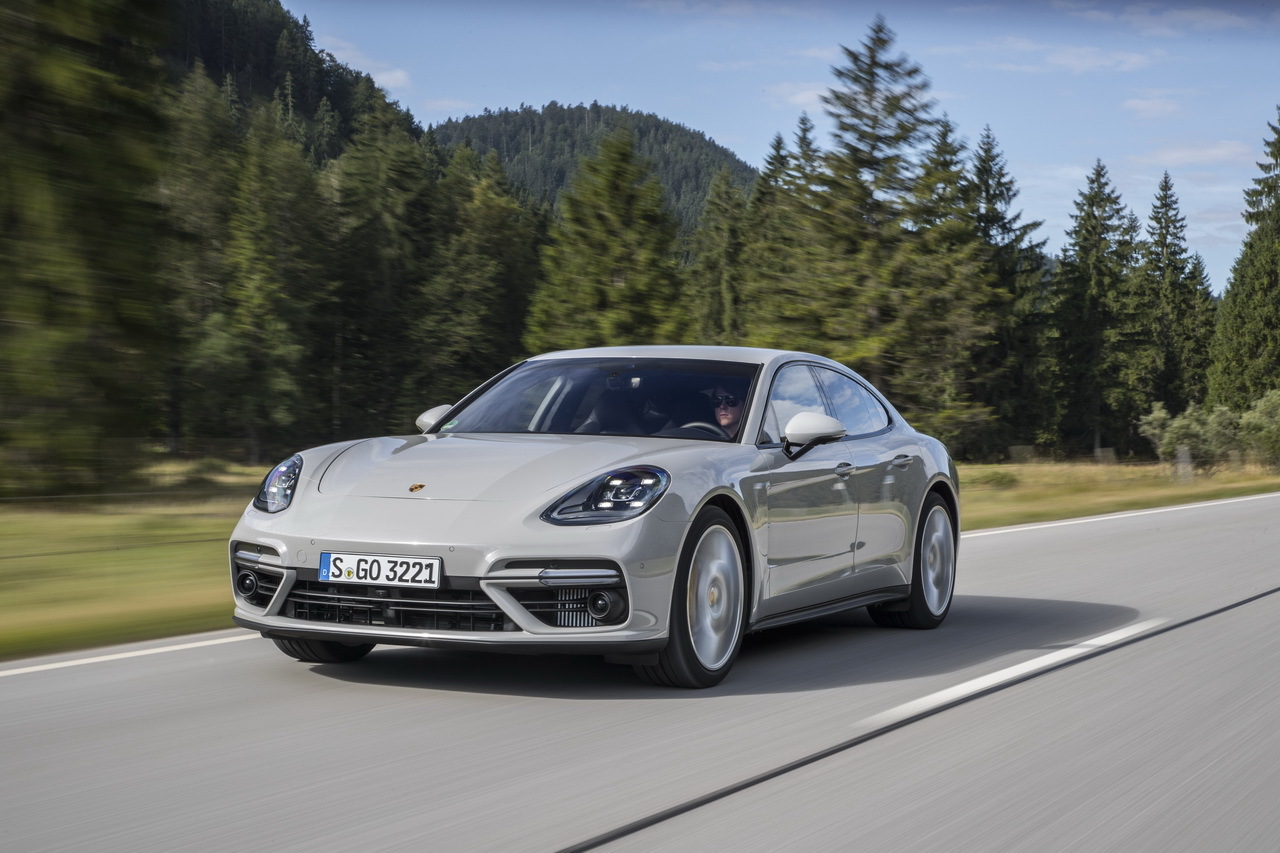 porsche panamera купе 2016