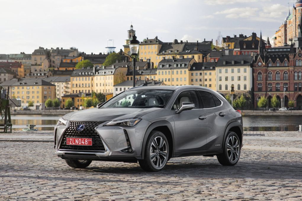 Prix Lexus UX 250h les tarifs et équipements du SUV hybride Photo