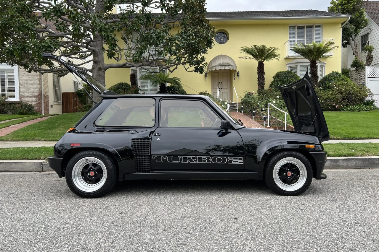 Renault 5 Turbo 2 8221 bonnet