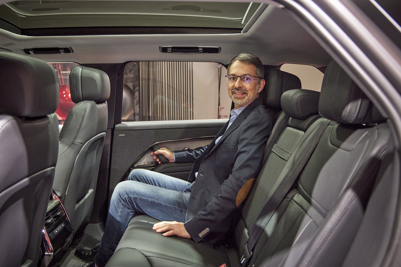Land Rover Range Rover Sport 2022 rear seats