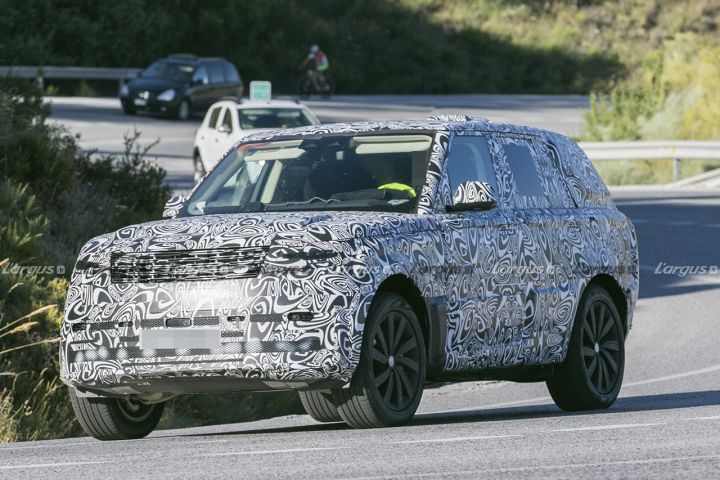 Range Rover (2022). La version classique du SUV en tests en Espagne