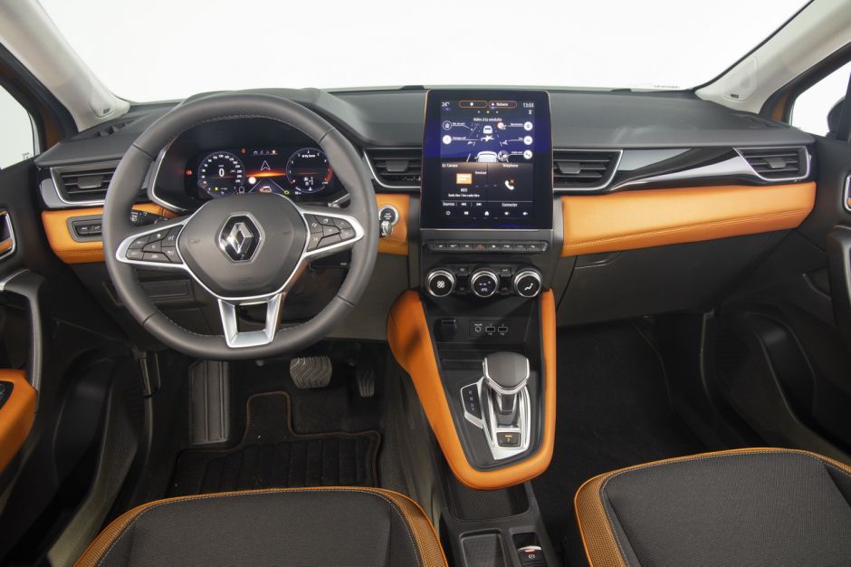 renault-captur-2-2019-19.jpg?width=940&q