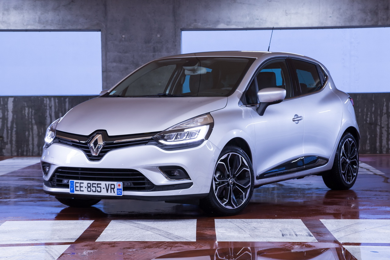 Photo 2 Renault Clio 2016 Android Auto et Apple CarPlay arrivent