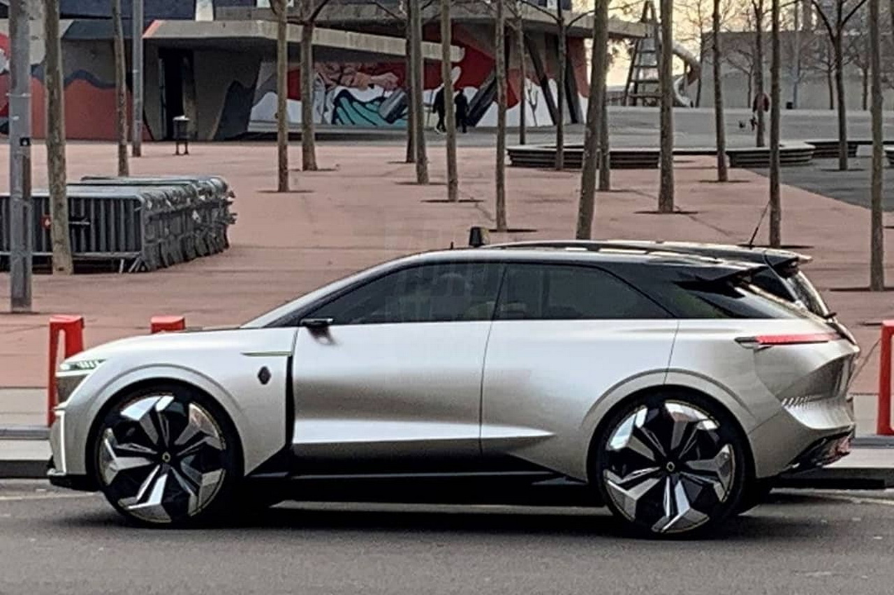 Le concept Renault de Genève surpris à Barcelone