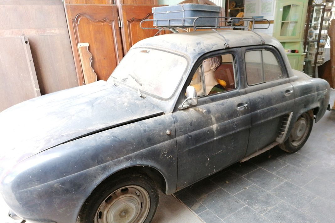 Photo 18 Sortie de grange Le bon coin Leboncoin Renault Dauphine