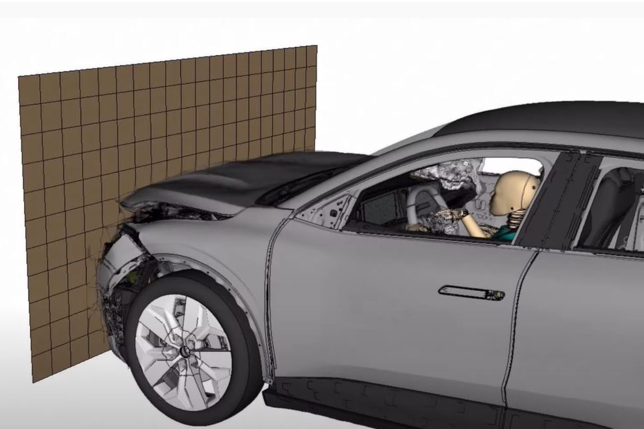 Renault digital twin crash test