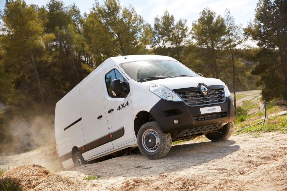 renault-master-4x4-2016-04.jpg?width=940