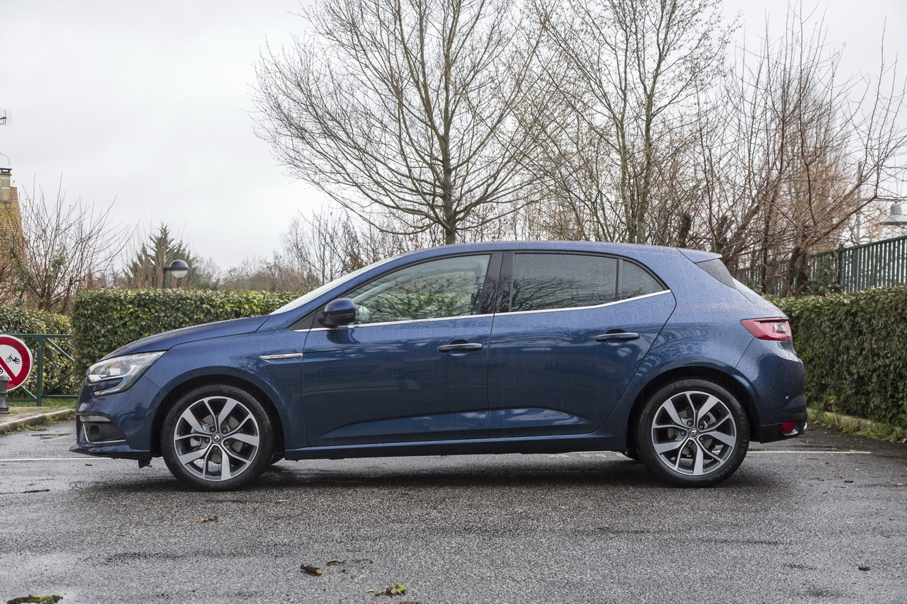 Prix et fiches techniques Mégane essence