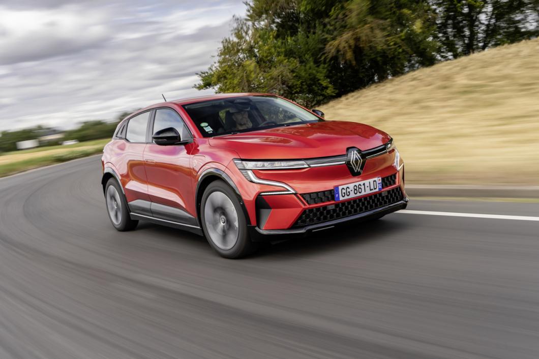 Renault Mégane E-Tech electric EV40 red