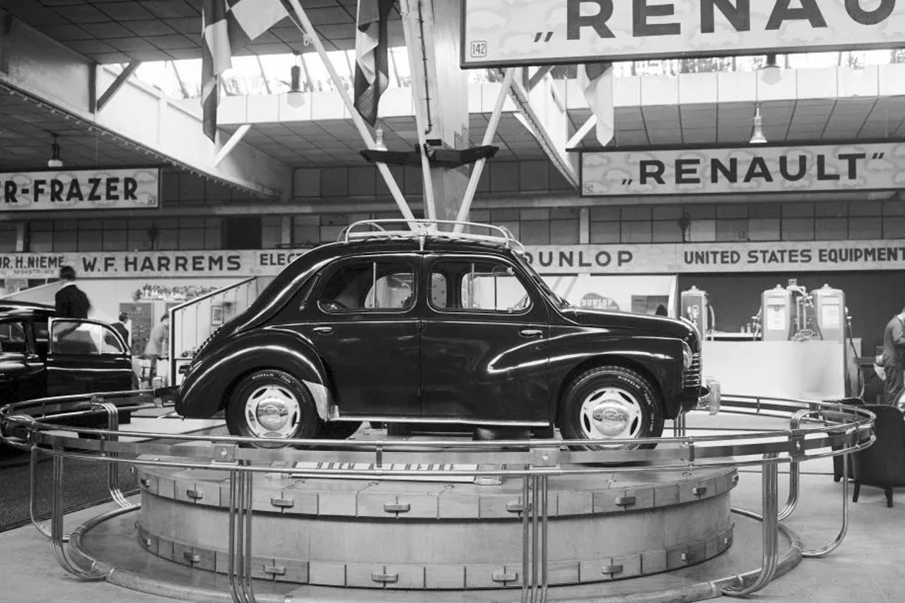 Renault. The models of the Losange that marked the Mondial de Paris