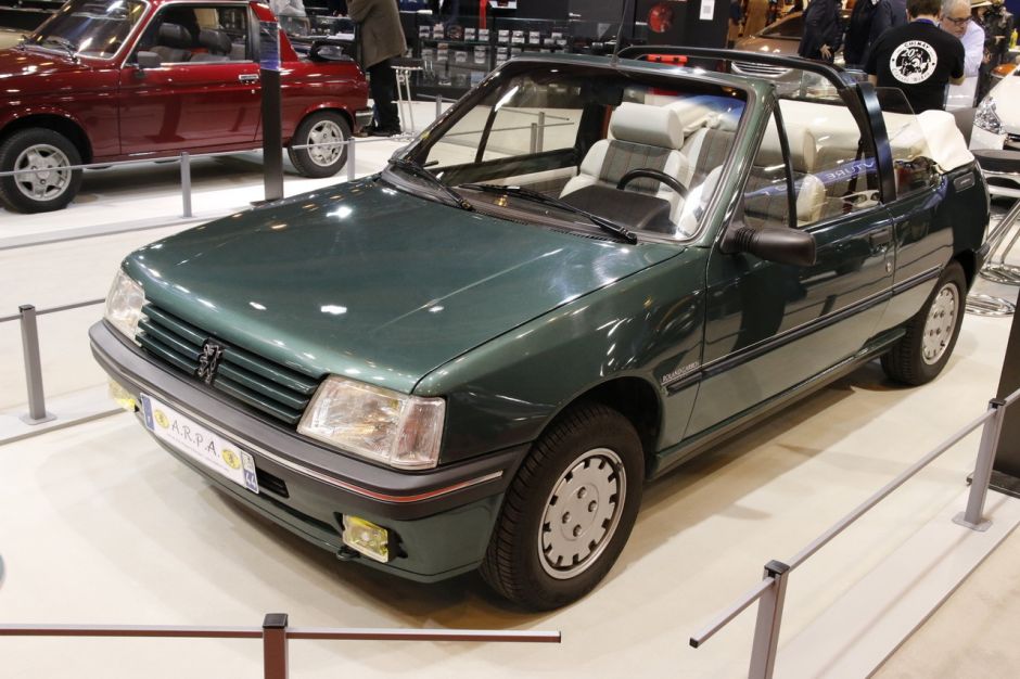 Rétromobile 2016, découvrez le stand Peugeot - Peugeot 205 ...