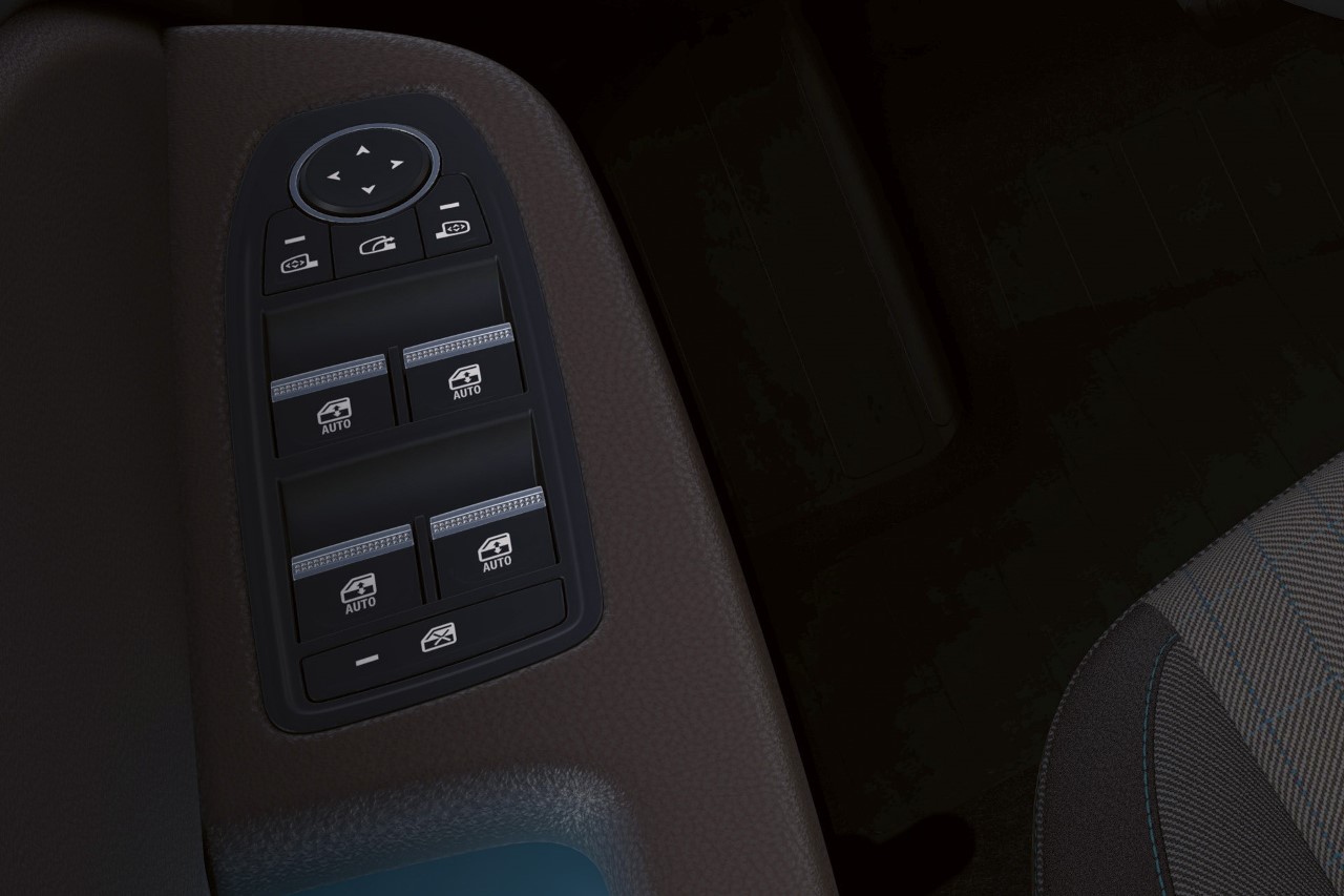 Renault Clio, Captur and Arkana. Shortage of electric folding mirrors