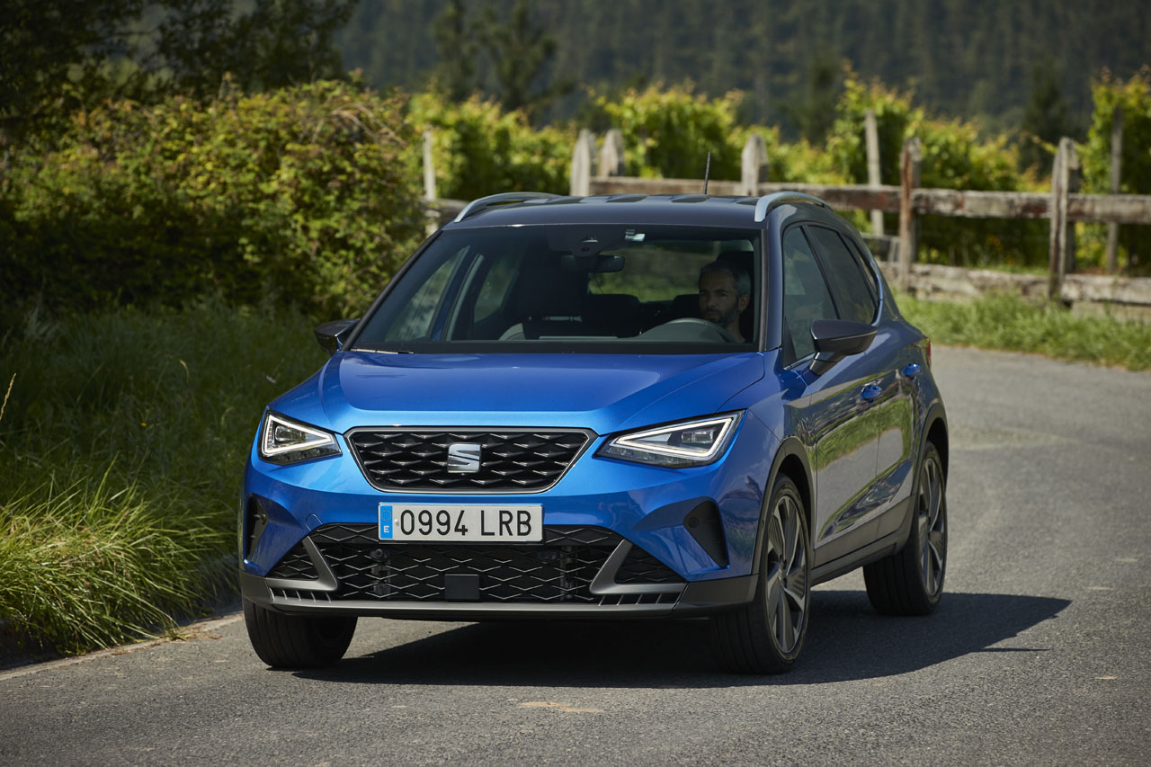 Photo 4 seat arona restylé bleu TSI 150 FR 2021 Essai Seat Arona