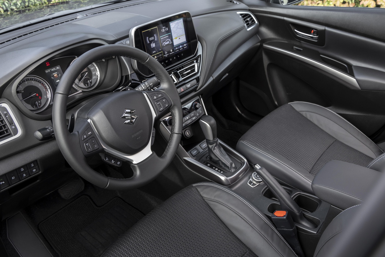 suzuki s cross dashboard