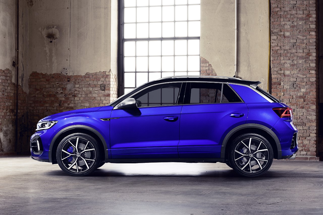 Volkswagen T-Roc R blue