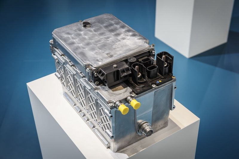 Mercedes hybride et électrique la stratégie de Mercedes d'ici à 2020