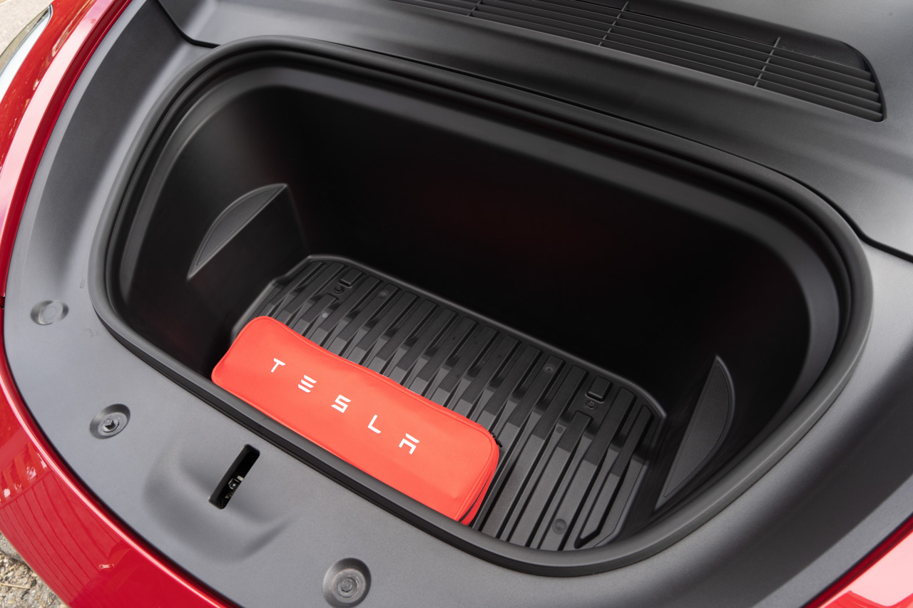 Photo 21 Coffre avant Tesla Model Y Essai Tesla Model Y (2021) la Model 3 des familles