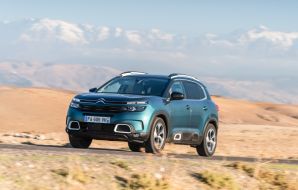 citroen c5 aircross sur route vue avant