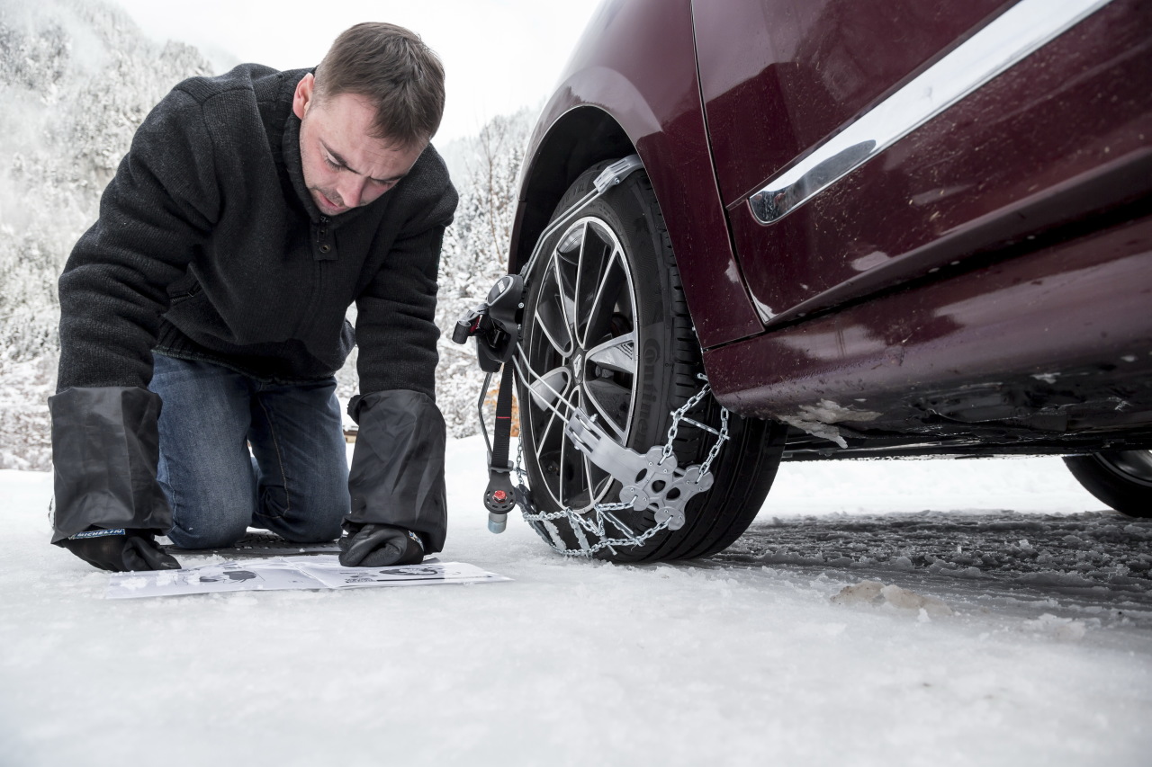 Comment monter et démonter la chaîne à neige, Easy Fit de König? 