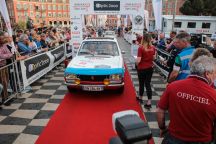 Tour Auto 2018 arrivée Peugeot 504