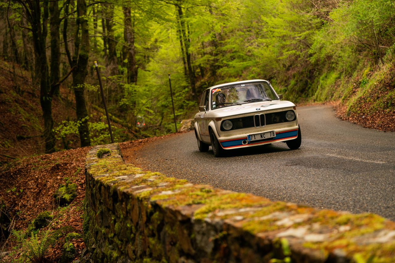 BMW 2002 Tour AUTO