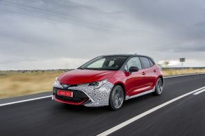 Toyota Corolla Hybride 2019 travelling avant gauche