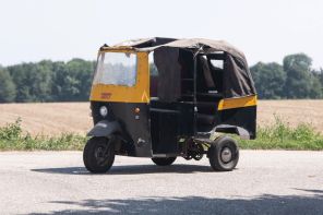 tuk tuk octopussy james bond