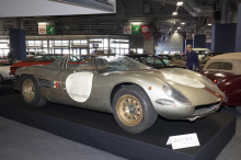 Serenissima Spyder de 1966 grise vue avant à Rétromobile 2019