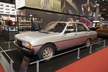 Peugeot 604 vue avant Rétromobile 2019