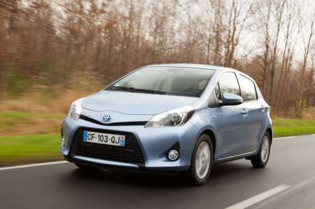 toyota yaris 3 2012 hybride