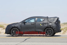 Prototype Petit Toyota Crossover (2016)