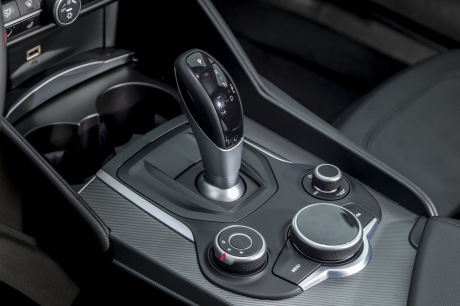 levier boîte automatique alfa romeo giulia veloce