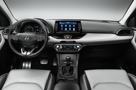 hyundai i30 2016 intérieur