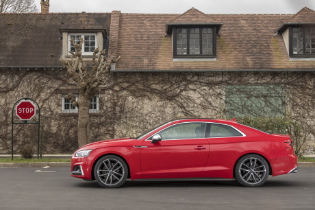 audi s5 coupé 2017 rouge profil